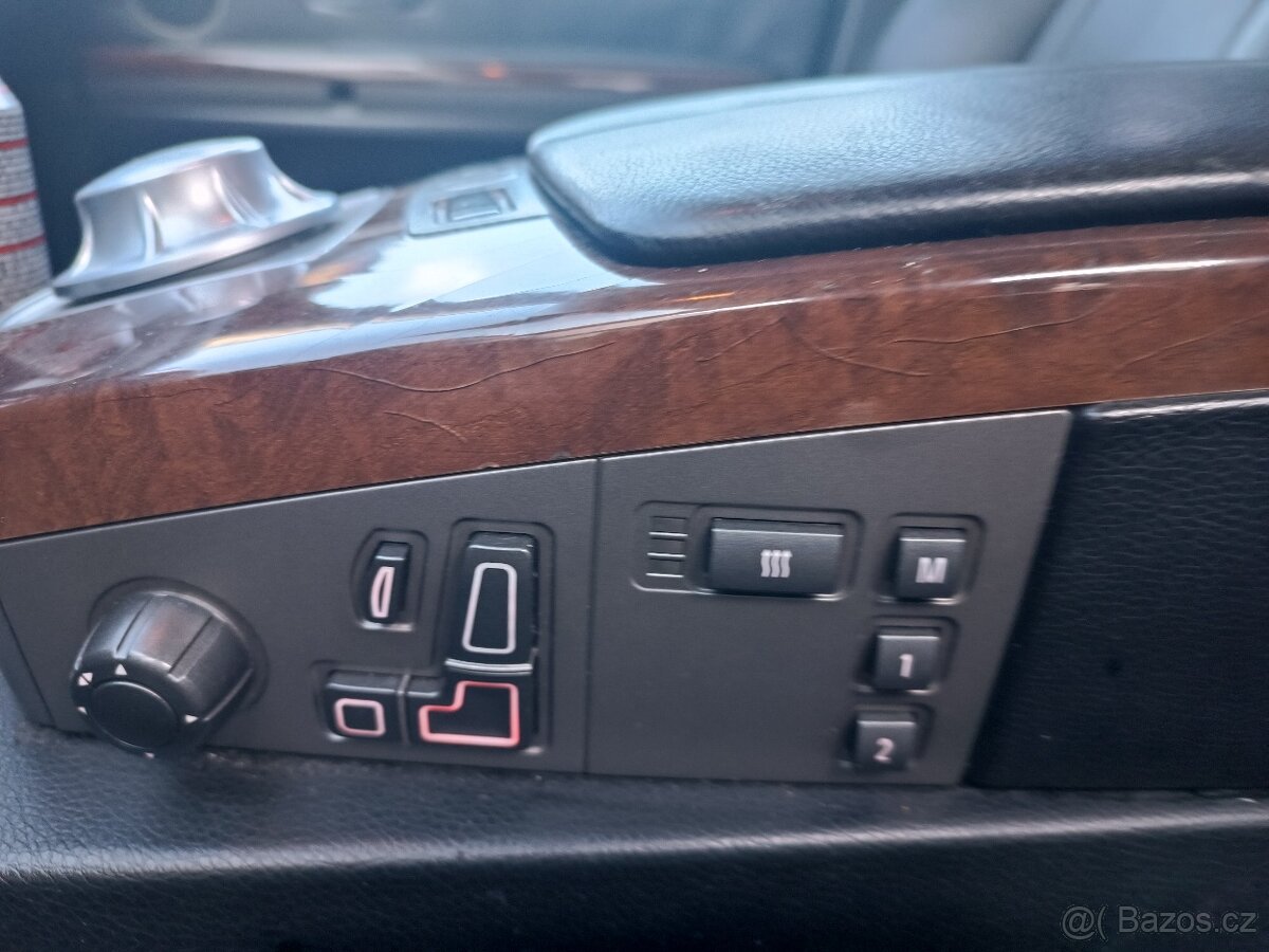 BMW 730 3.0D 160 kW Automat Rok 2004 - 10