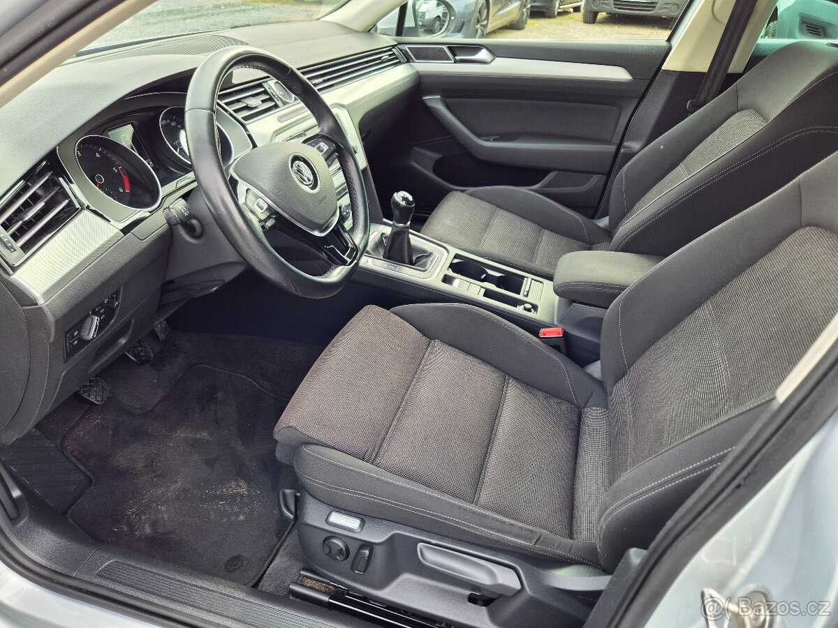 VW PASSAT VARIANT 2.0 TDI 110KW 2015 - 10