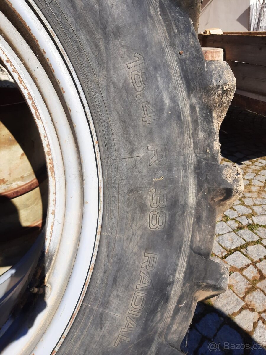 Dvojmontáže Case Maxxum 4ks pneu - 10