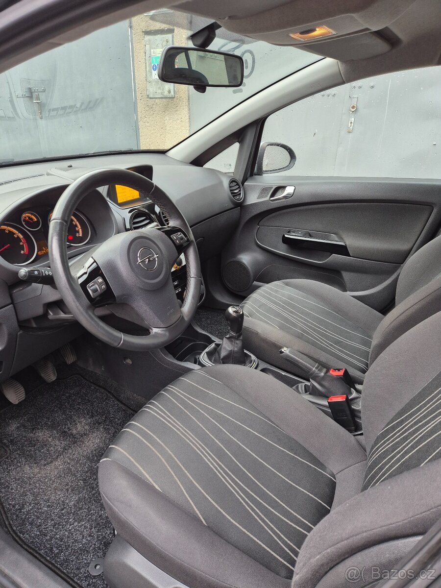 Opel Corsa 1.4 16v 74kw,103000km,Pěkný stav a výbava - 10