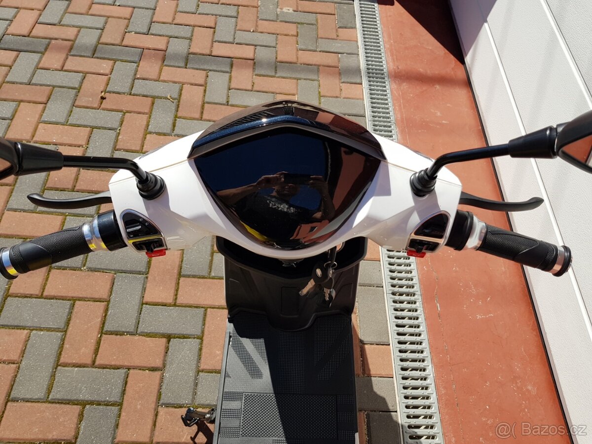 Racceway E-FICHTL moped bez SPZ a bez nutnosti ŘP - 10