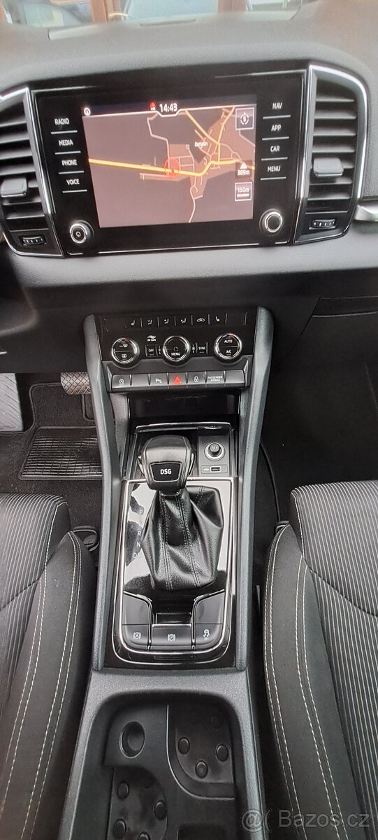 Škoda Karoq 1.5 TSI 110kW DSG STYLE - 10