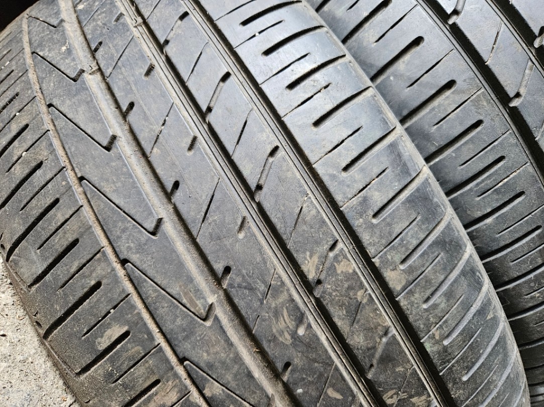 235/50R19 - 10