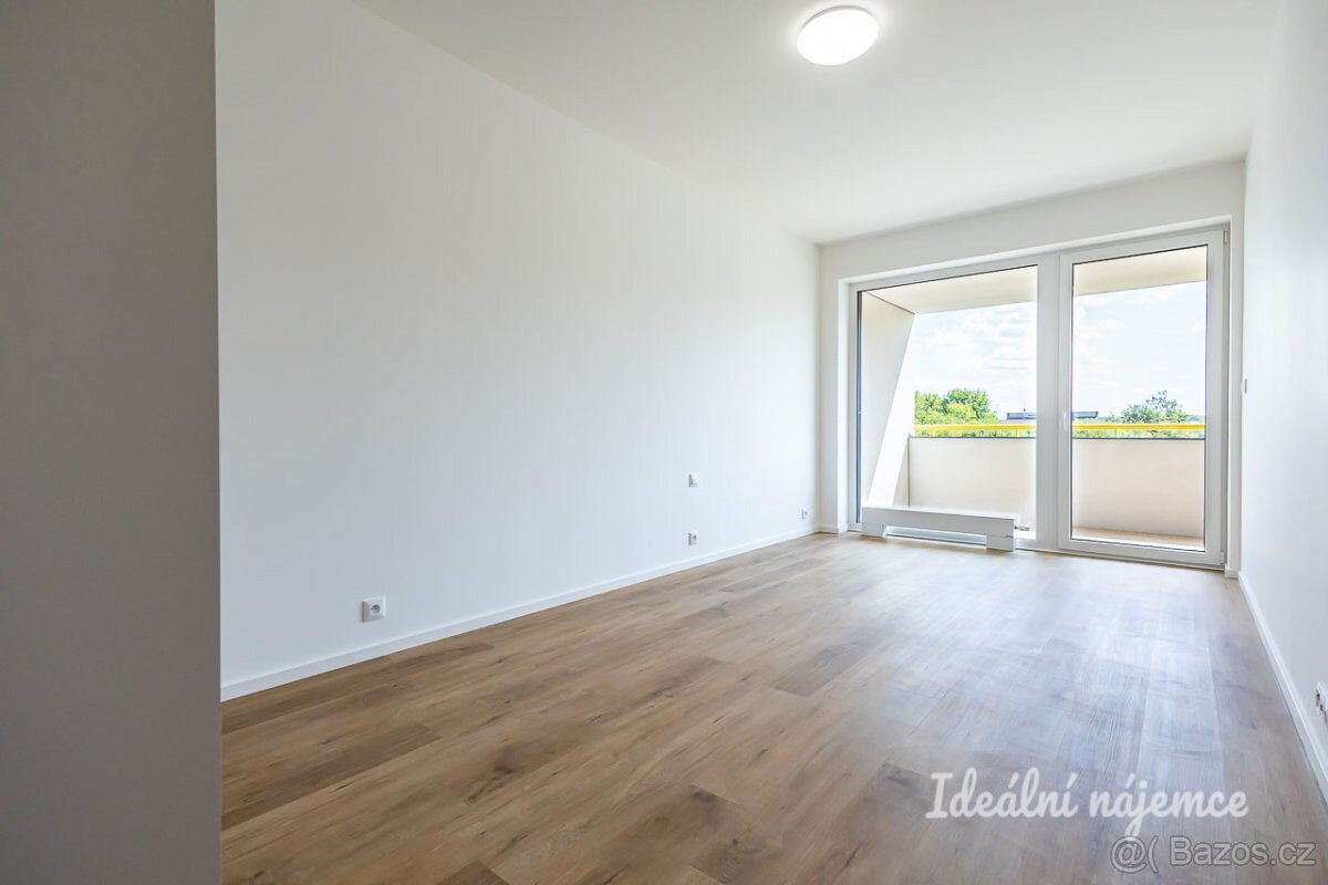 Pronájem bytu 2+kk - 10