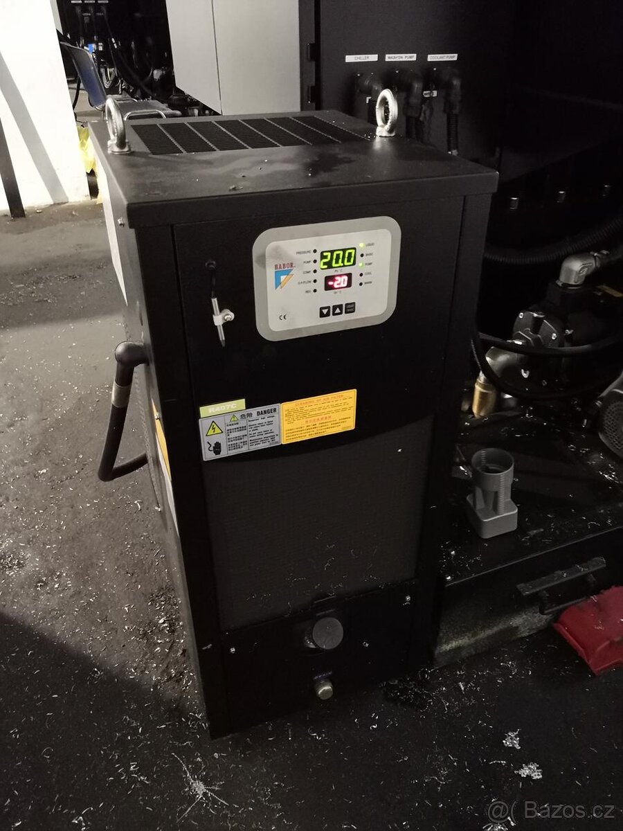 Obráběcí centrum (vertikální) HURCO VMX 30i - 10