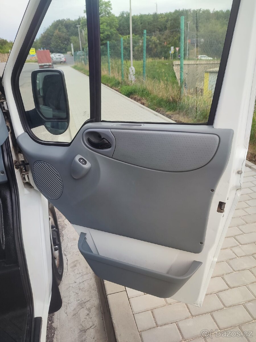 Ford Transit 2.2 tdci 2010 po 1.majiteli - 10