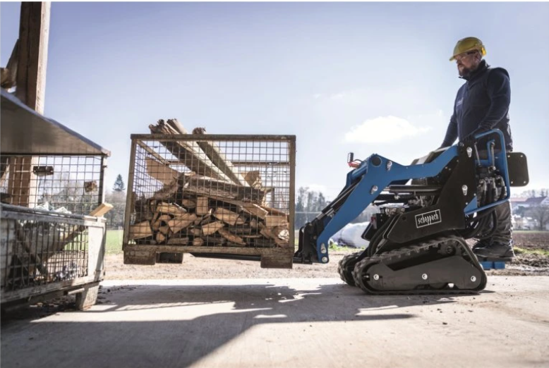 Pásový mini nakladač Scheppach MKL730 lopata+ paletové vidle - 10