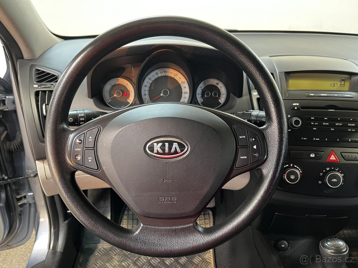 Kia Ceed CRD , 66 kW nafta, 2009 - 10