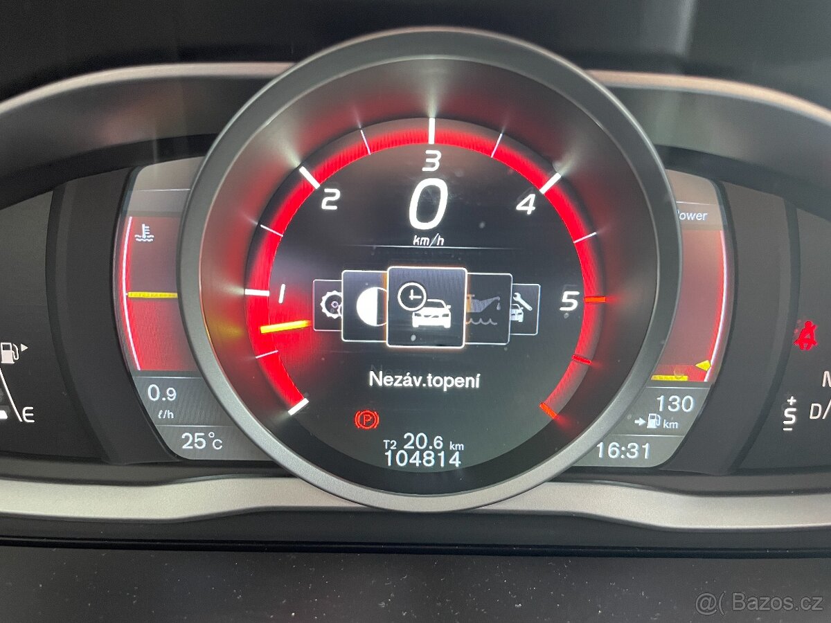 Volvo XC60 D4 AWD MOMENTUM Aut. - 10