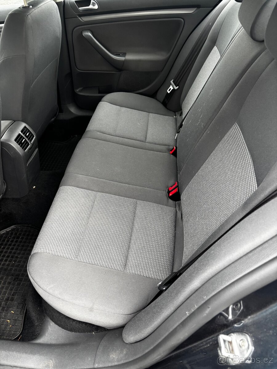 VW Jetta - 10