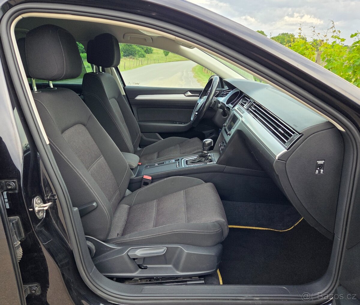 Volkswagen Passat 2.0 TDI 110KW/150 koní R.V.05/2015 - 10