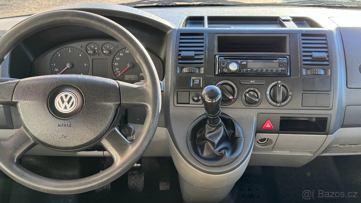VW Transporter T5 valník, 6míst - 10