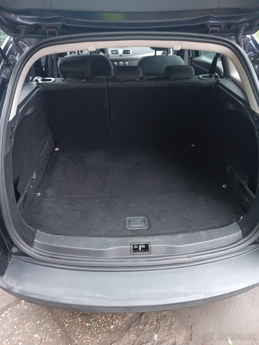 Renault Mégane III 1,6 benzín 2009 - 10