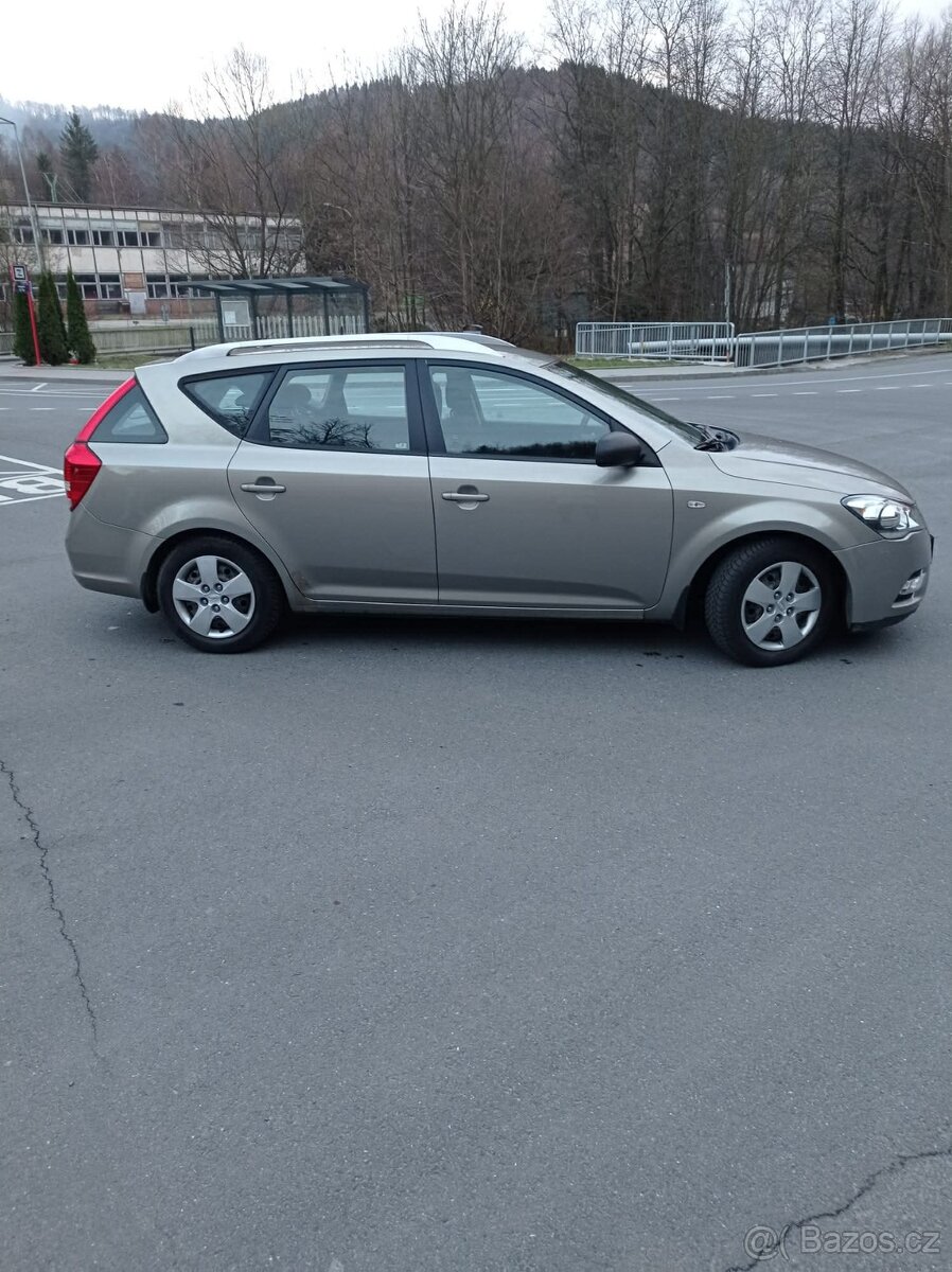 Ceed - Kia Cee´d, 1.6 CRDi - 10