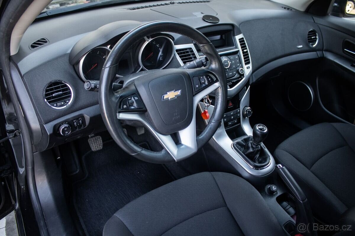 Chevrolet Cruze 1.6, 91kW (2012) - 10