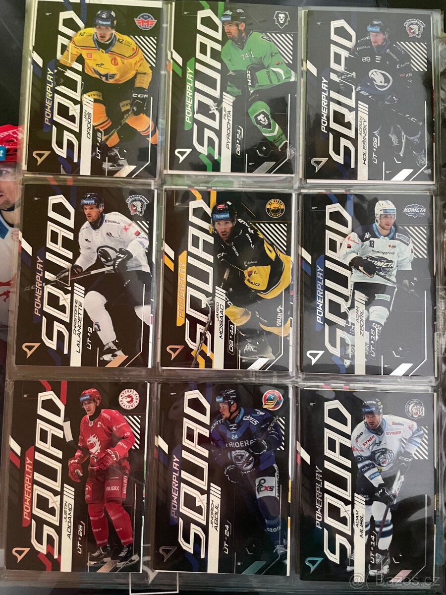 Hokejové kartičky - 10