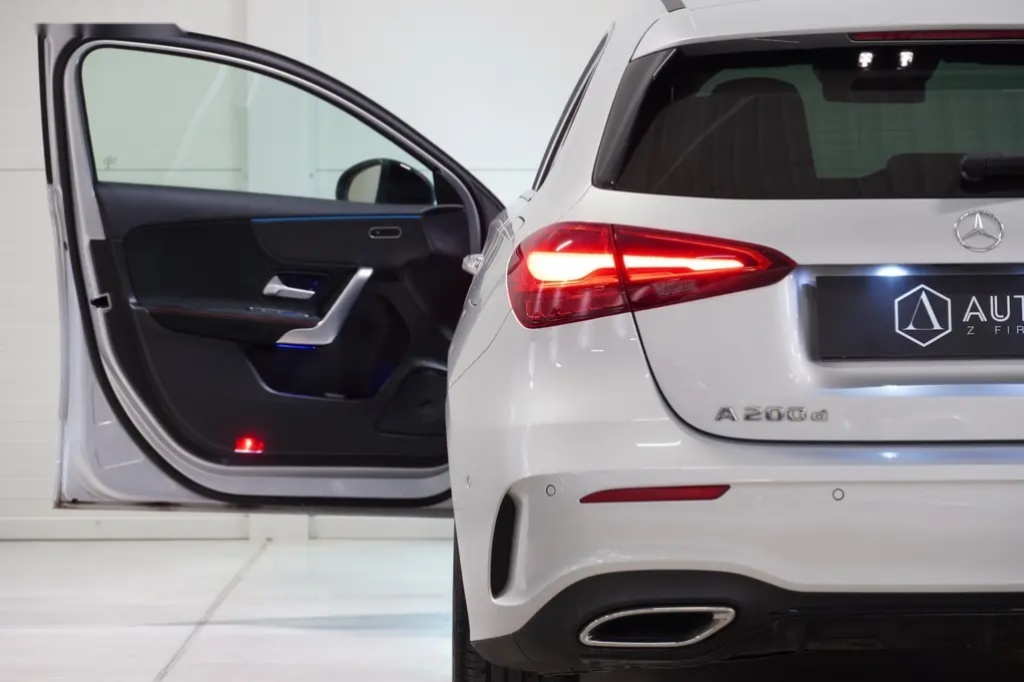 Mercedes-Benz Třídy A, A200D,NIGHT,AMG,ČR,DPH,ZÁRUKA - 10