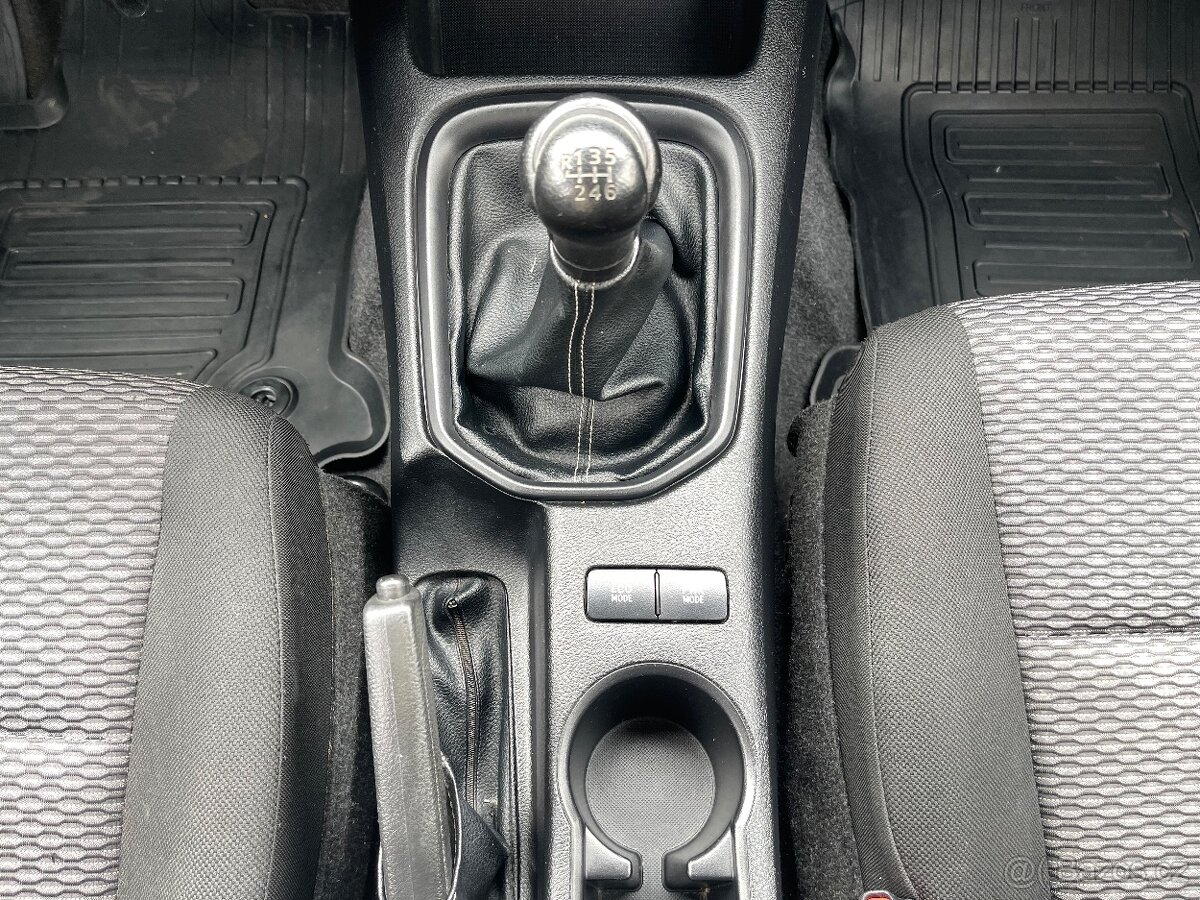 Prodám Toyota Hilux 2,4 D-4D DoubleCab - 10