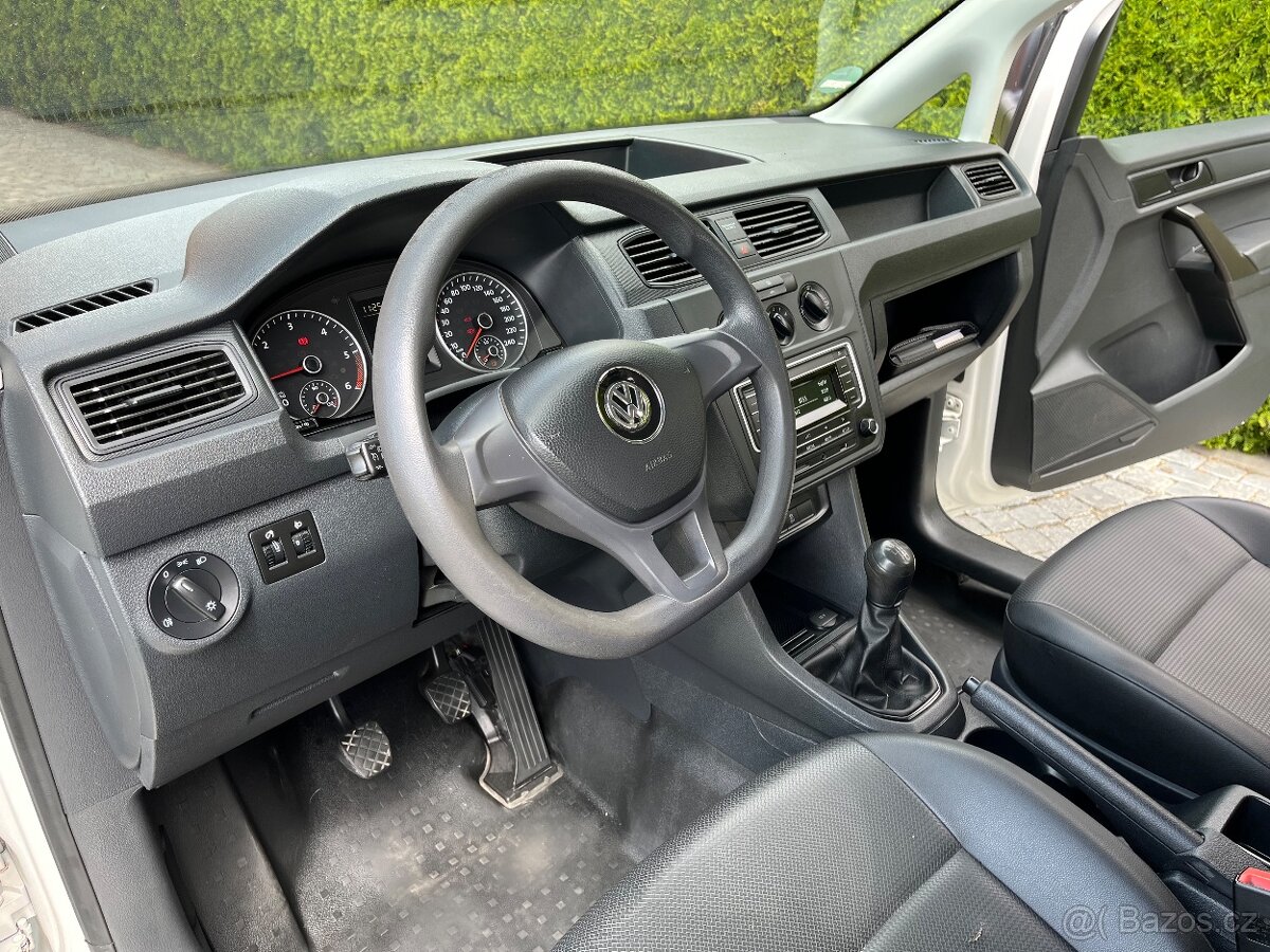 VW CADDY 2.O TDI 75KW 5 MÍSTNÉ 2019 - 10