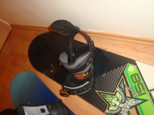 Snowboard s vázáním Salomon - Generic - Stuf - Flow - 10