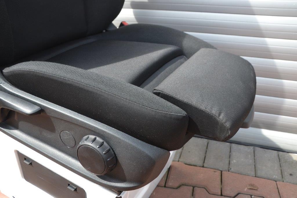 Mercedes-Benz Sprinter 907 sedačka spolujezdce - 10