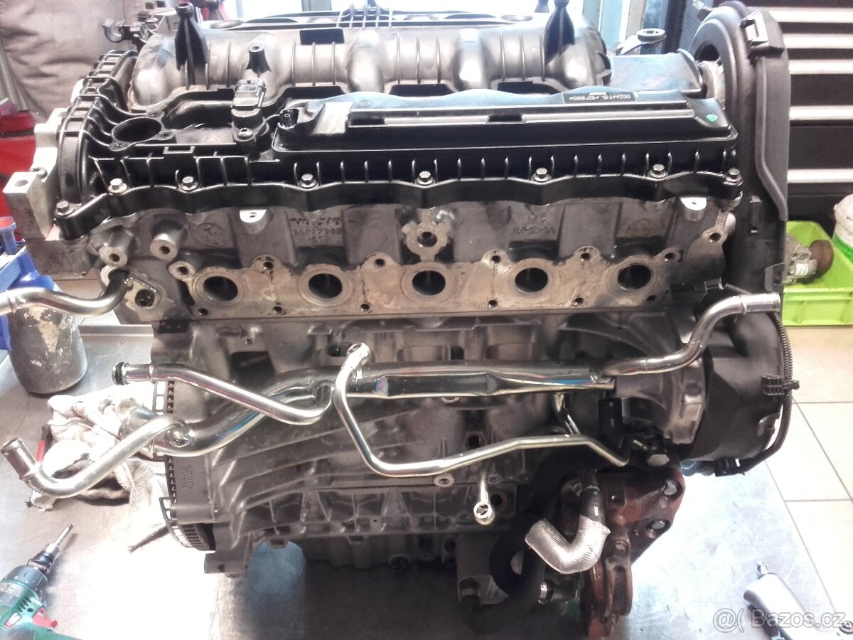 Volvo hlava motoru D5, D4, D3, 2.4D - 10