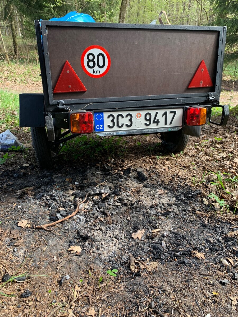 Přívěsný Vozík - 10