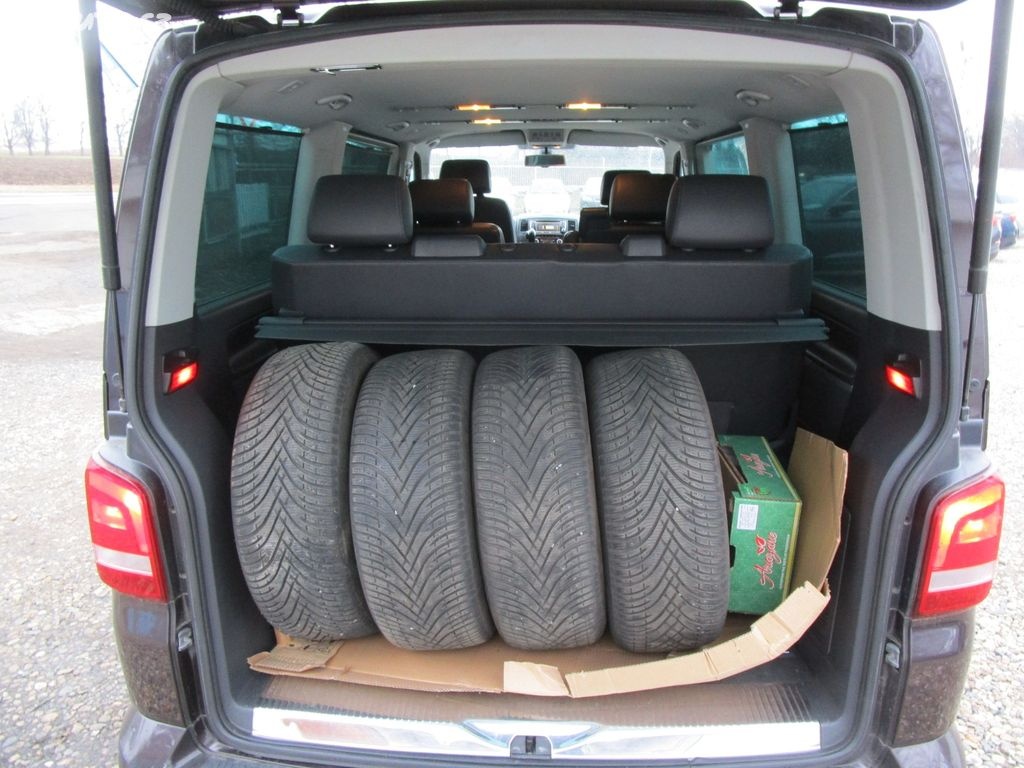 Prodám Volkswagen Multivan, 2,0TDI-4x4-DSG-132KW-KOUPEN ČR - 10