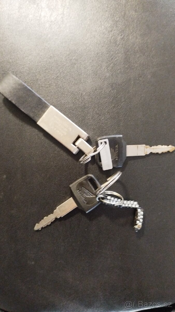 Honda CBR 900RR SC28 - 10