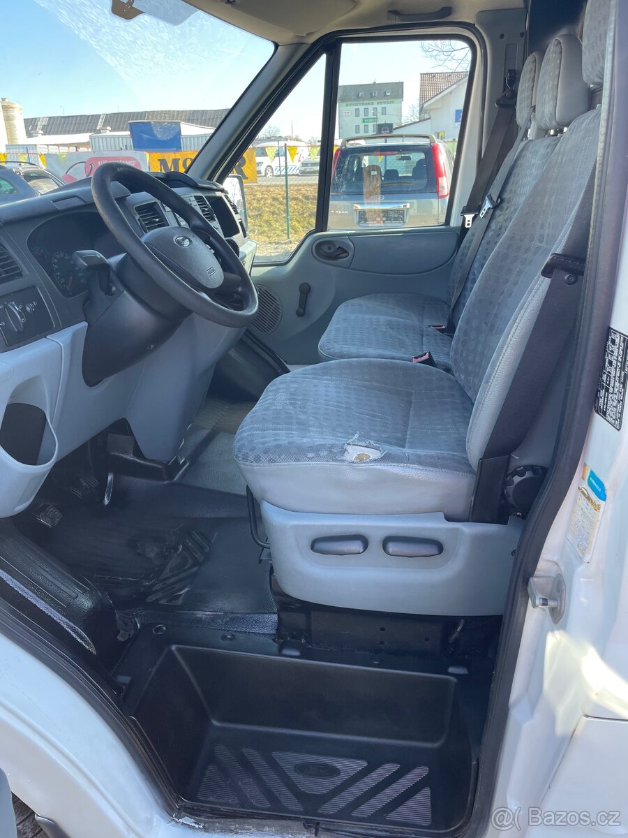 Ford Transit - 10