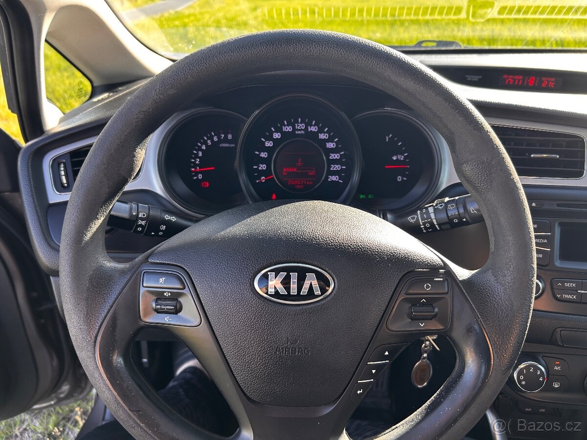 Kia ceed 1.4 cvvt - 10