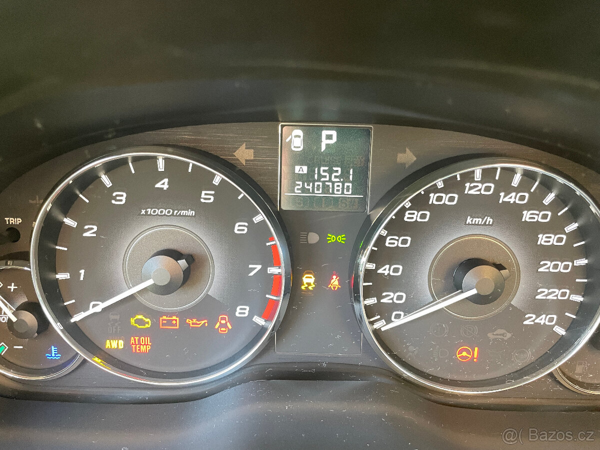 Subaru Outback 2.5I 4x4 automat benzín - 10