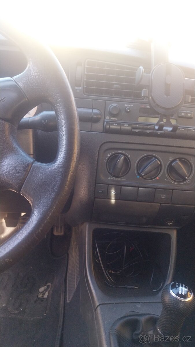 VW Golf Variant - 10