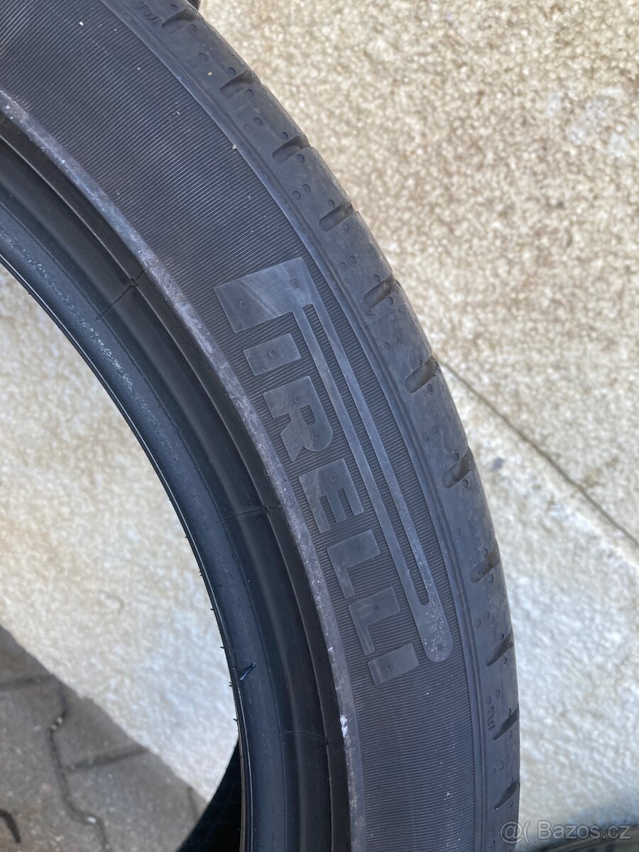 Letní sada pneu 225/45/19 Pirelli Pzero - 10