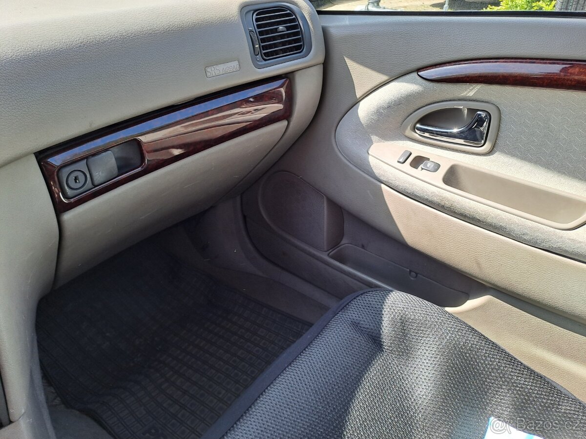 Volvo V40 - 10