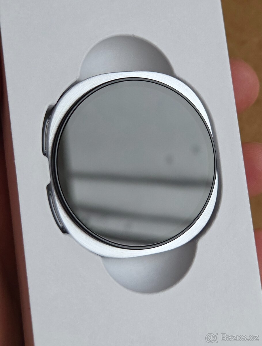 Samsung Galaxy Watch8 44 mm LTE Stříbrné ZÁNOVNÍ - 10