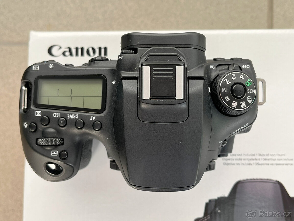 Canon EOS 90 D + objektiv Sigma 17-70mm F2.8-4 Contemporary - 10