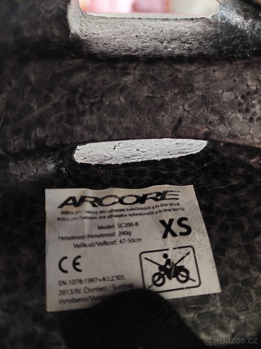 Dětská cyklistická helma - 10