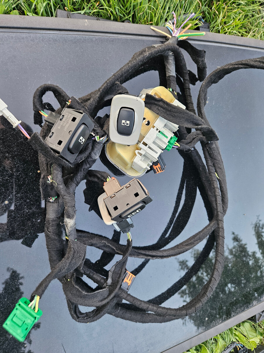 3x el. střešní okno Inalfa 85x51cm - 10