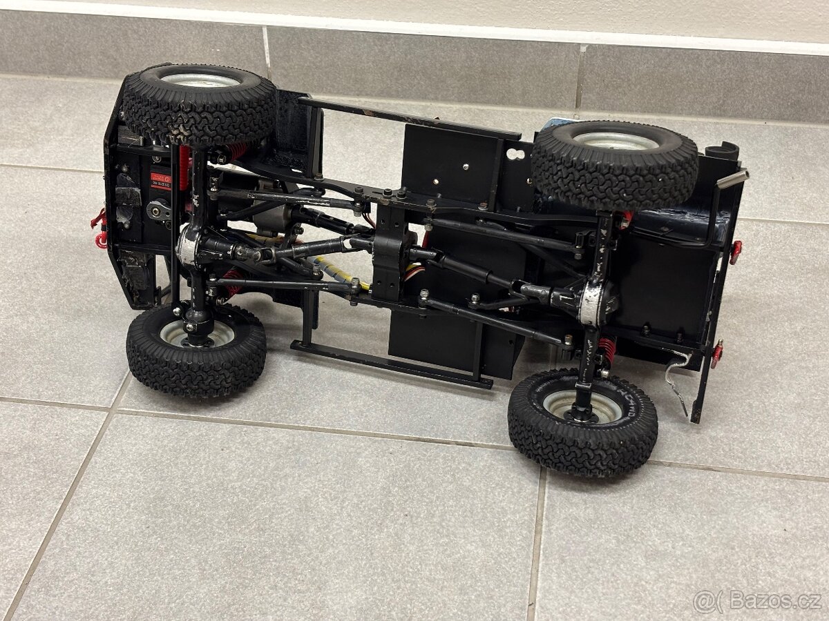 RCmodelex Defender D90 1:10 - 10