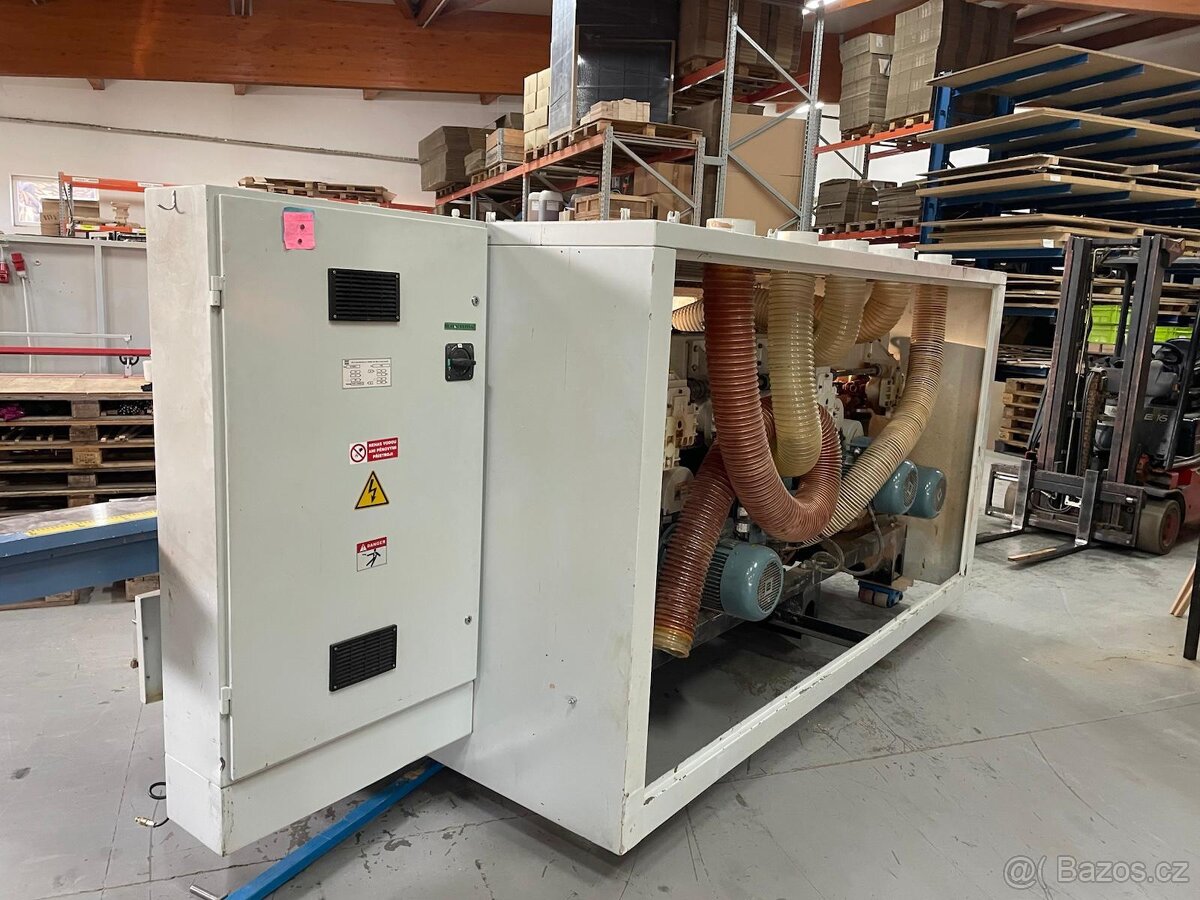 Čtyřstranka pětivřetenná JKS, jistic 40A - 10