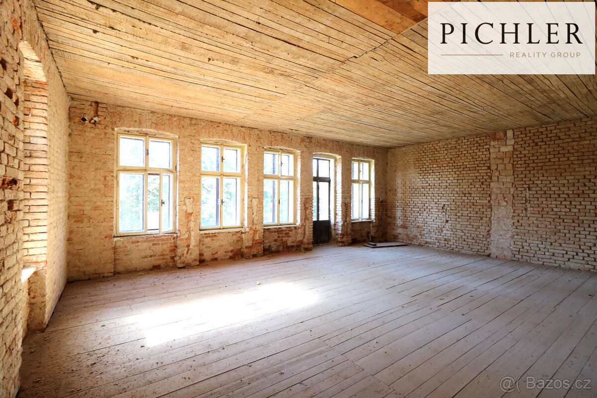Prodej komerčního objektu Klokočov - 10