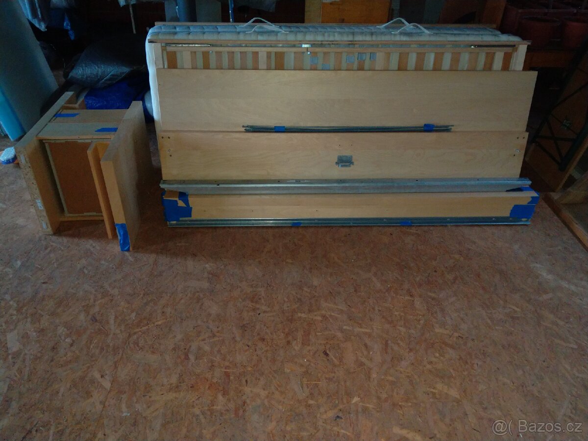 Manželská postel Malm 180x200 cm - 10