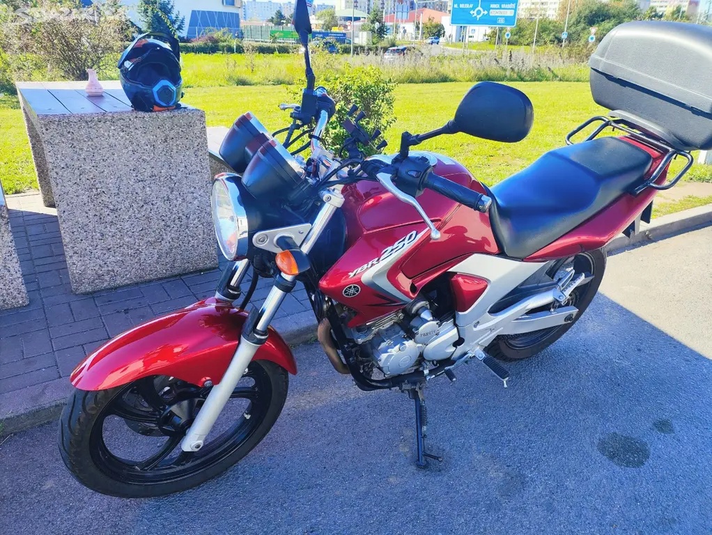 Yamaha YBR 250 - 10