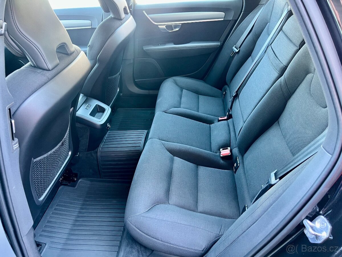 Volvo V90 2,0 T4 Drive-E R-Design Auto / 2019 - 10