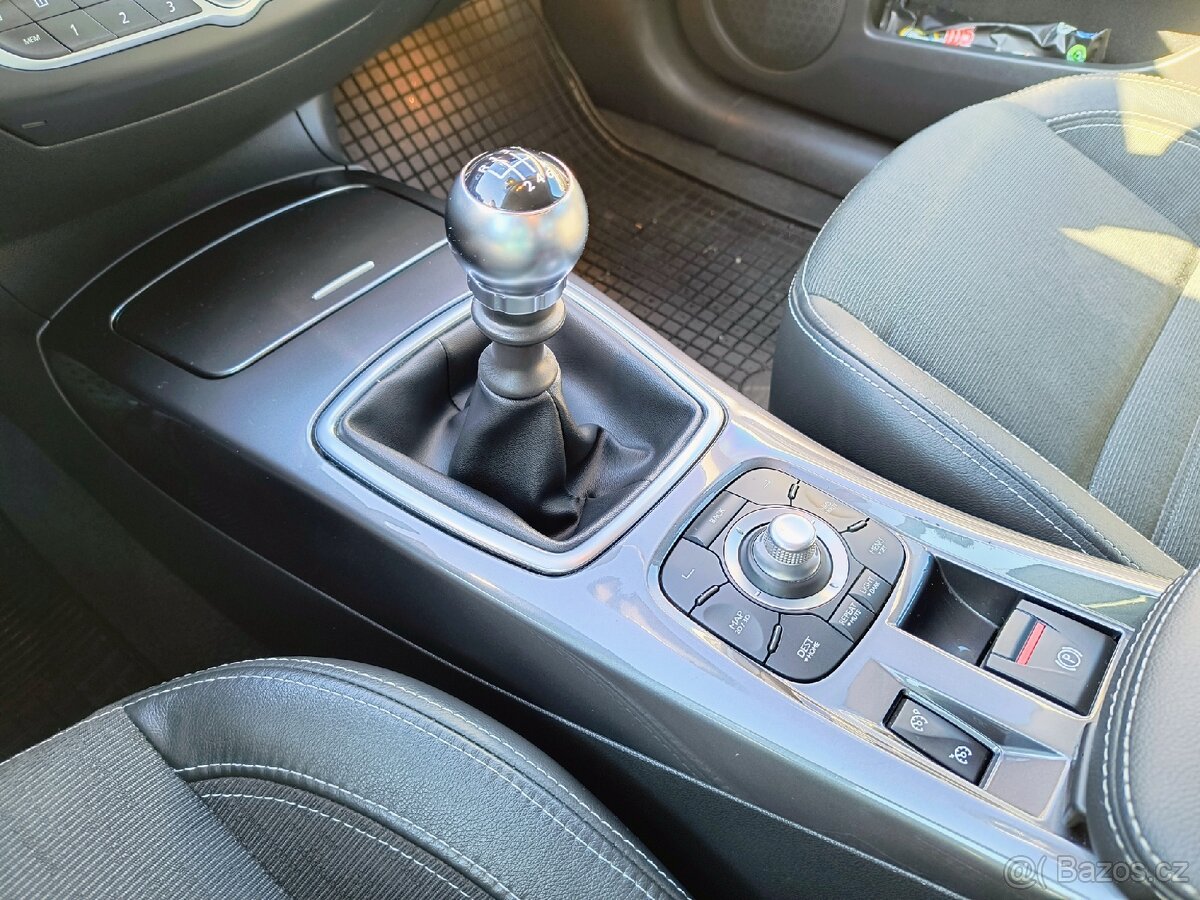 Renault Laguna III, 2.0 dCi, kombi, 4-control - 10