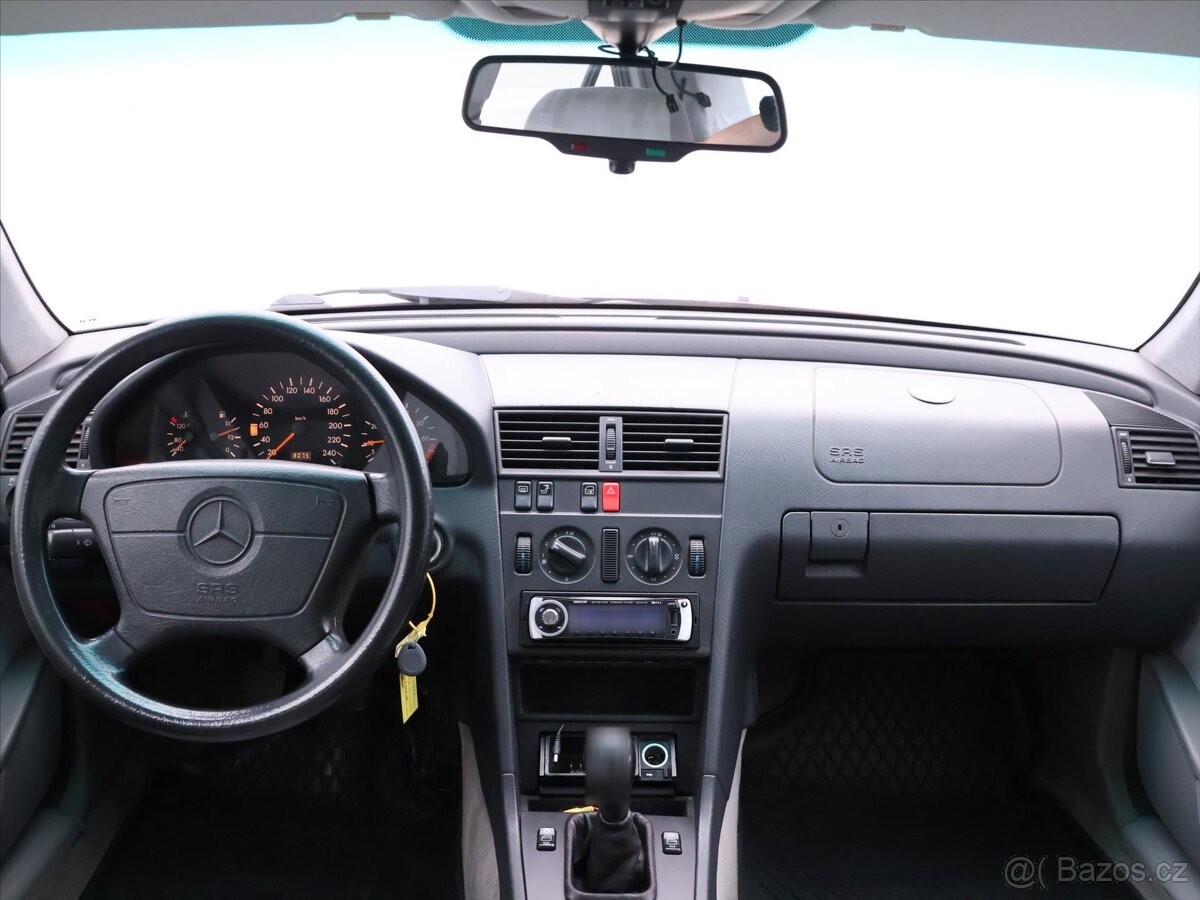 Mercedes-Benz Třídy C 1,8 180 90kW LPG CZ Tažné (1995) - 10