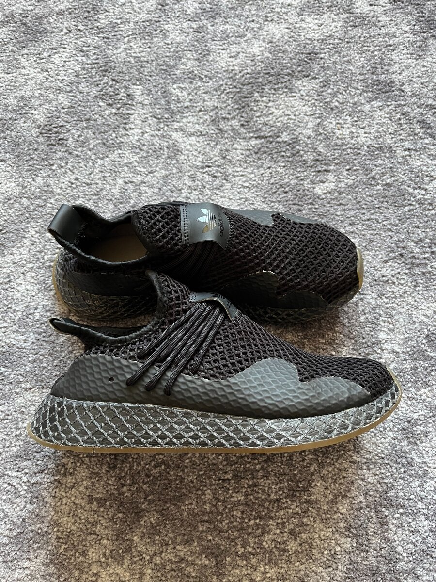 16x Dámské boty Adidas Deerupt Runner (3) - 10