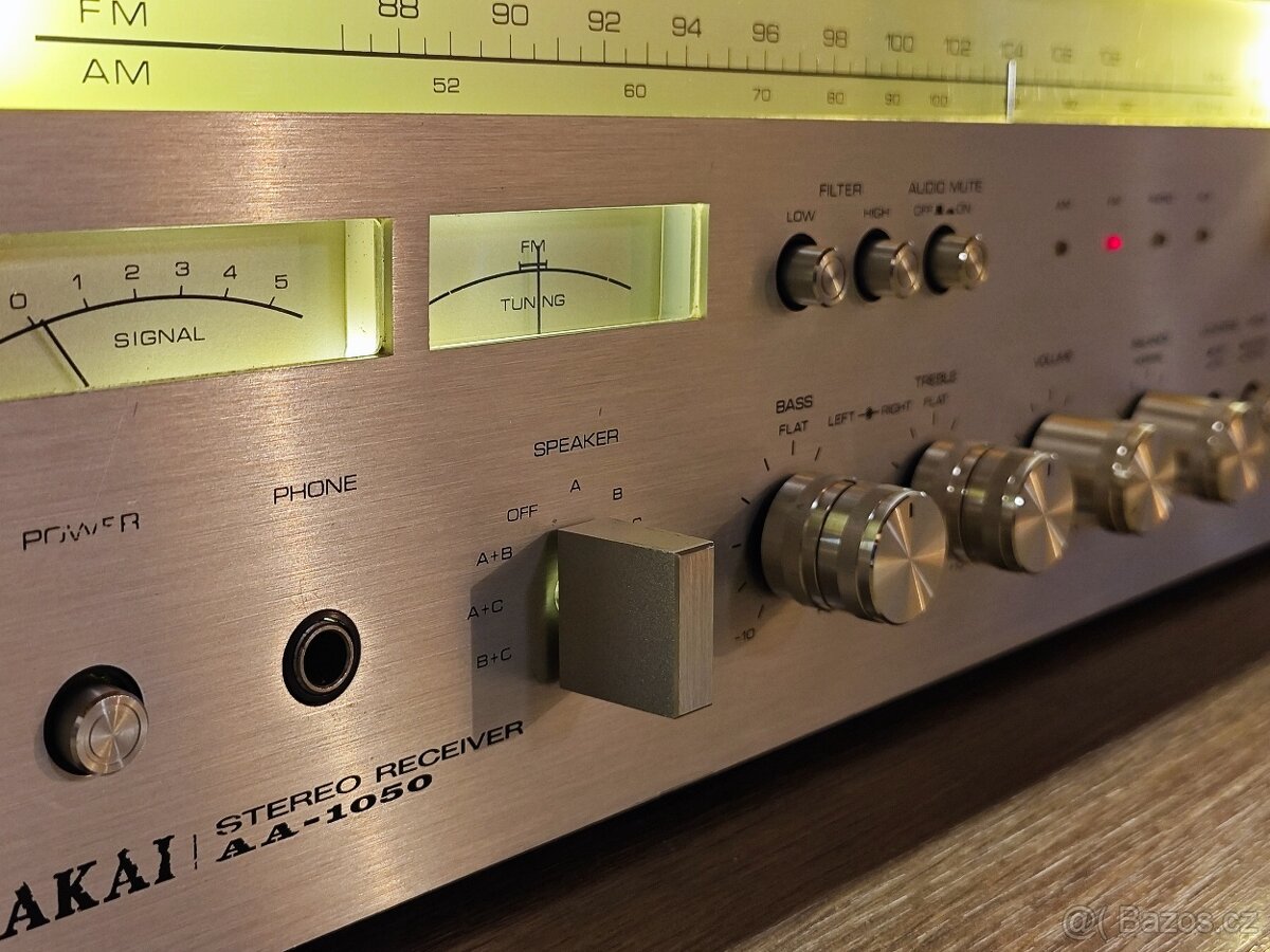 AKAI AA-1050 receiver, TOP model - 10