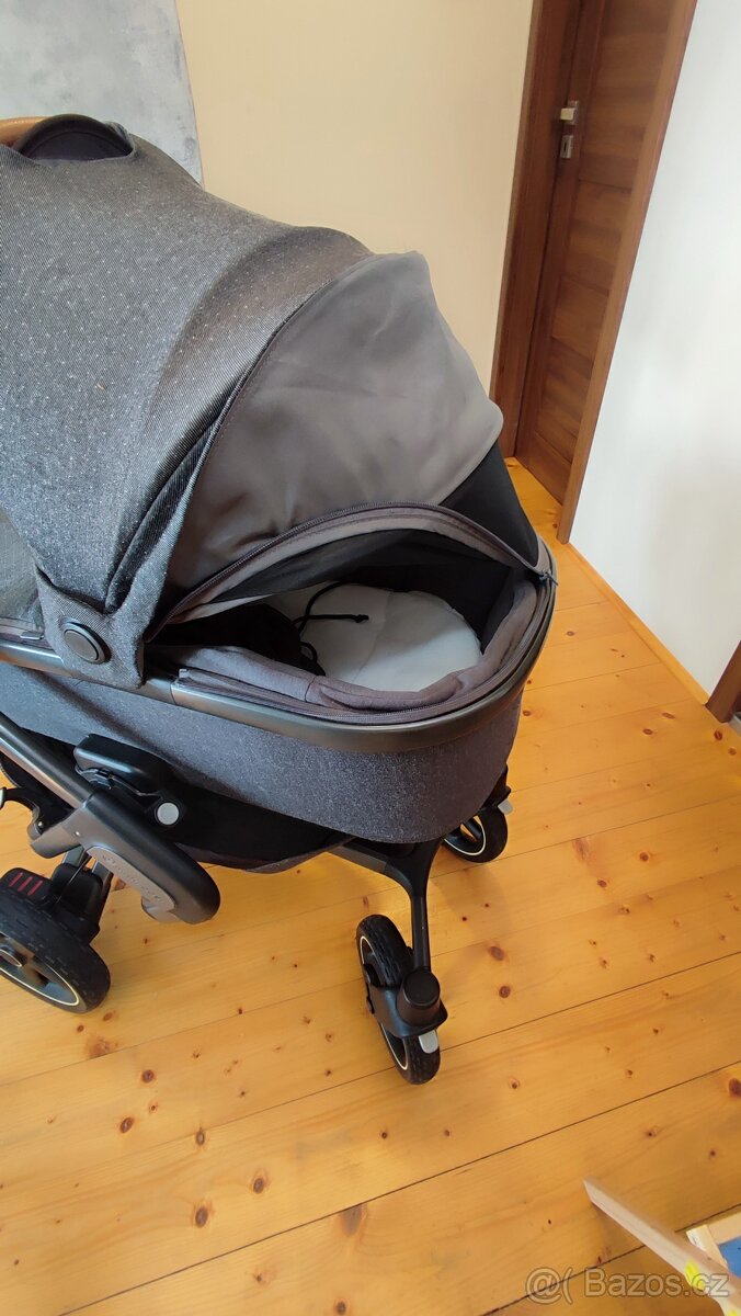 Kočárek Maxi-cosi Nova 4 - 10